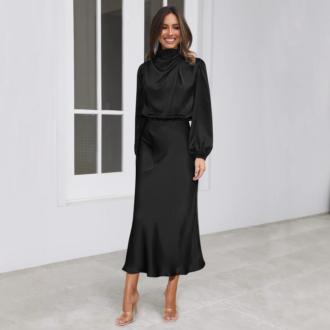 Damen Satin-Maxikleid mit hohem Kragen und Raffungen R&B