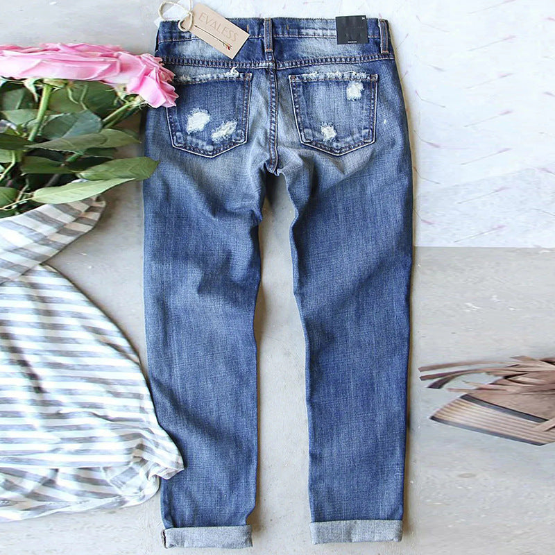 Damen Jeanshose mit fröhlichen Kleeblatt-Prints und modischen Destroyed-Details R&B