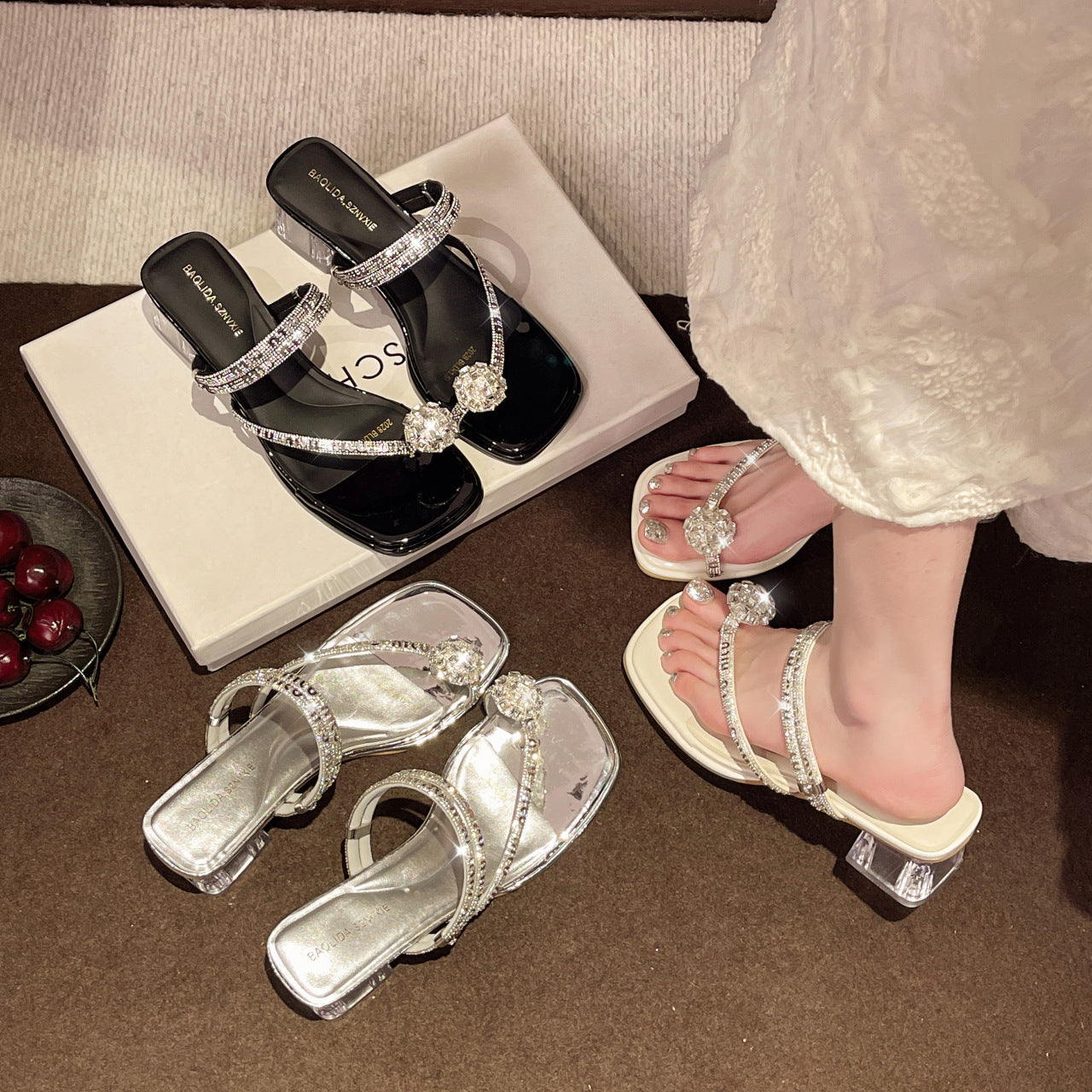 Damen Glamouröse Riemchen-Sandalen mit funkelndem Absatz