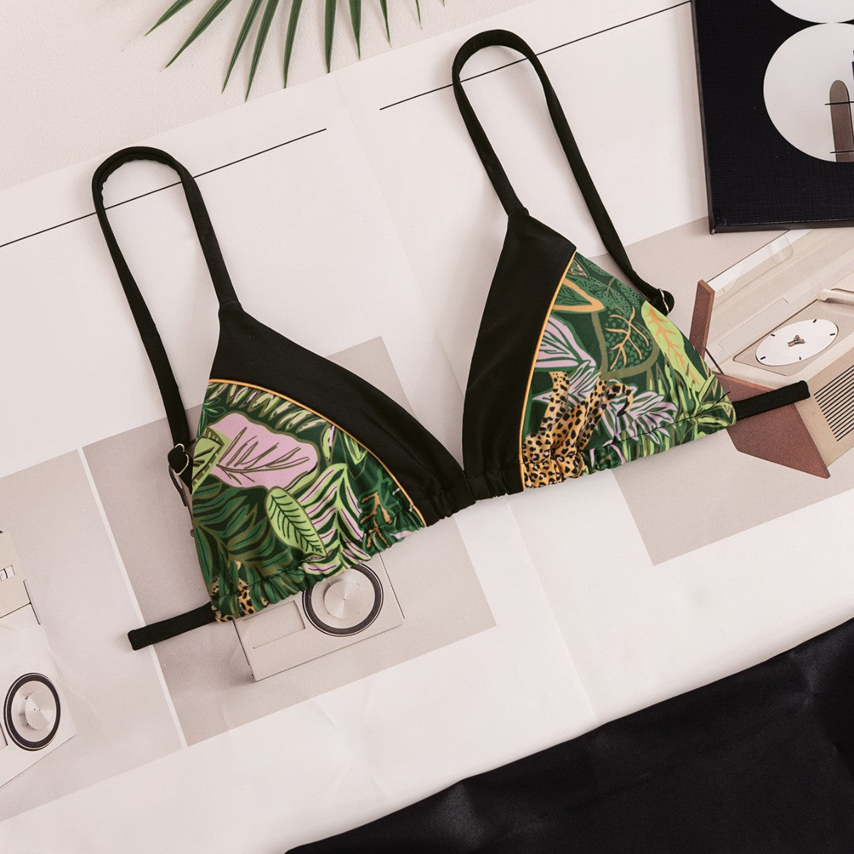 Damen Triangle-Bikini mit strapazierfähigem und hochmodernem Design