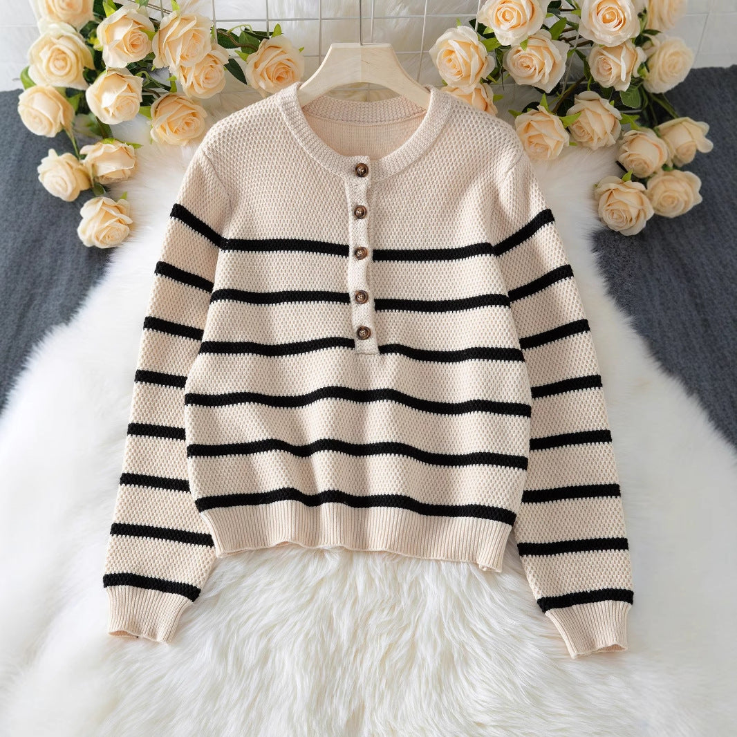 Damen hochwertiger gestreifter Strickpullover mit Knopfdetail und lässigem Schnitt R&B