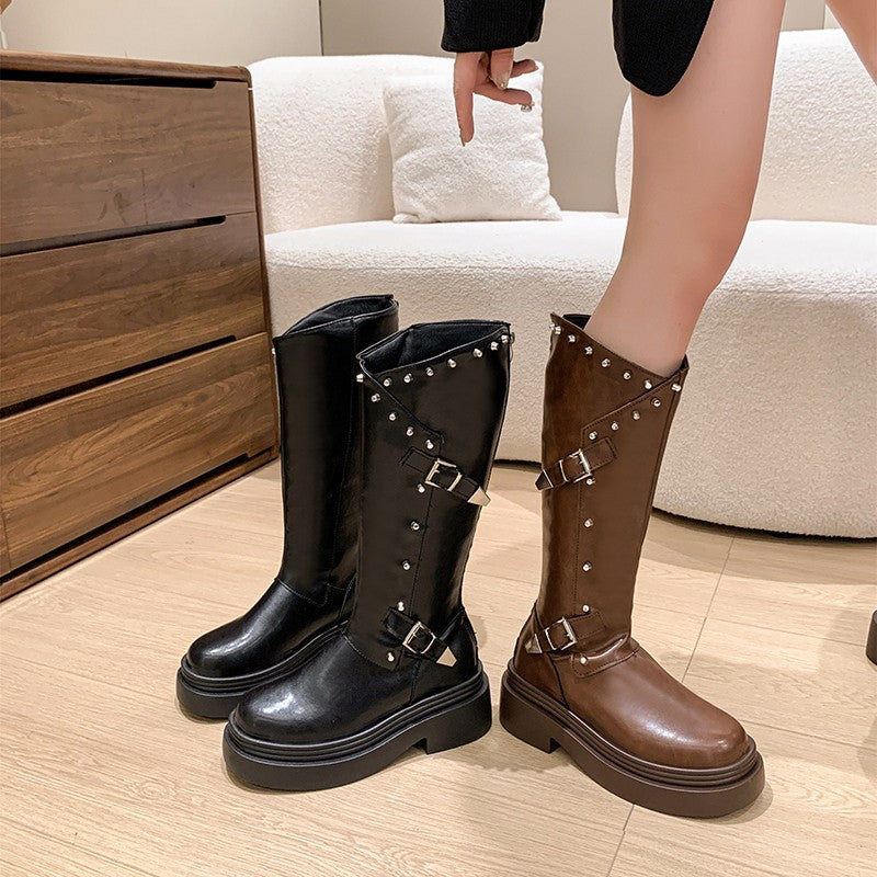 Damen Hochhackige Stiefel mit raffiniertem Riemen-Detail und glänzendem Finish R&B