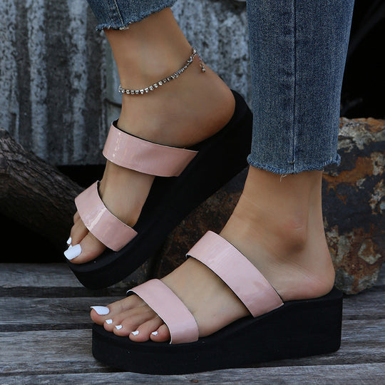 Damen Riemensandalen mit glänzenden Akzenten und komfortablem Plateau R&B