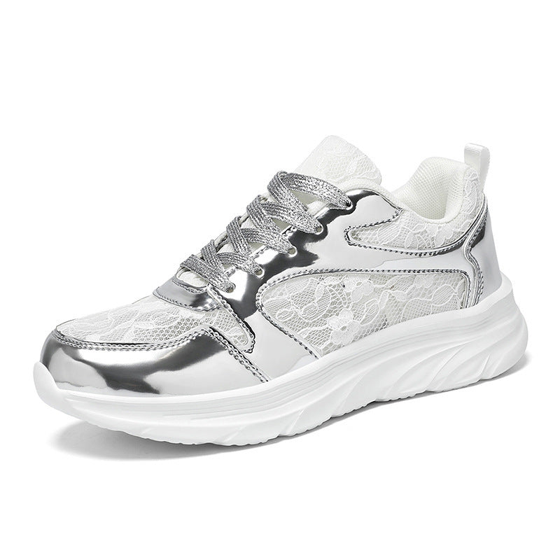 Damen Sneaker mit glänzendem Obermaterial und spitzenförmigem Design
