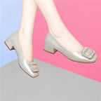 Damen Elegante Slingback Heels mit funkelndem Schmuckdetail R&B