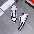 Damen Sportliche Leder Sneakers mit modischen Kontrasten von R&B