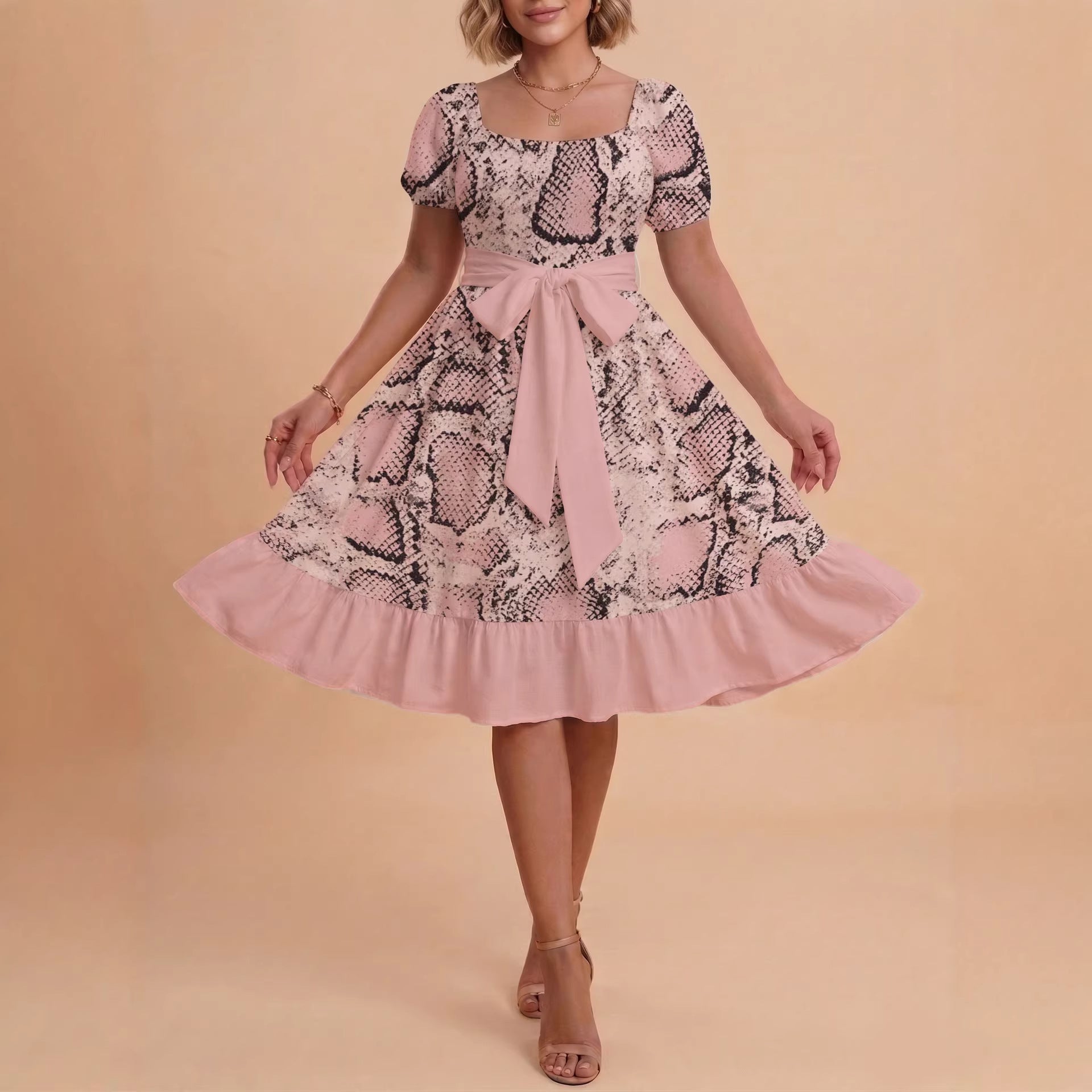Damen schickes Glitzerkleid mit tailliertem Schnitt und Rüschensaum EB
