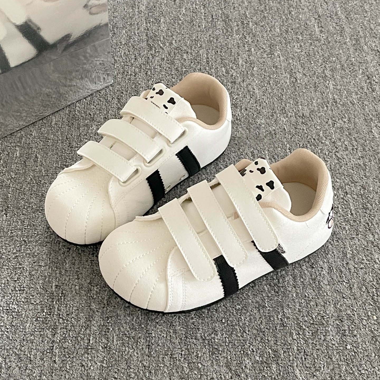 Damen Sneakers mit Velcro-Verschluss und lustigem Tierdesign