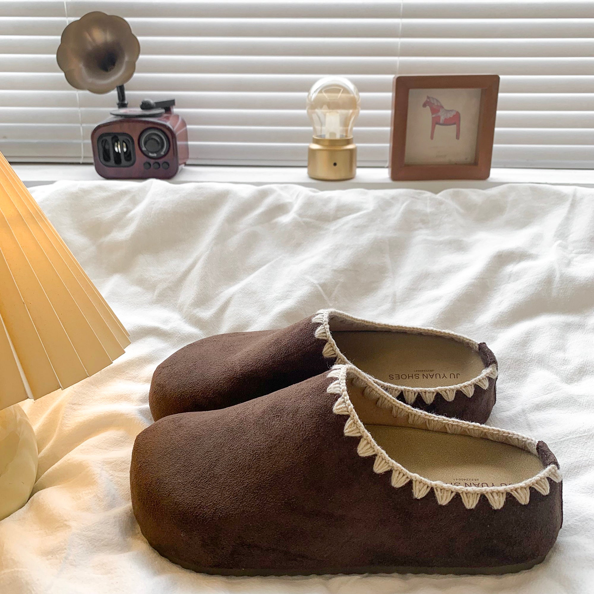 Damen Komfortable Filzclogs mit elegantem Riemen und weichem Innenfutter R&B