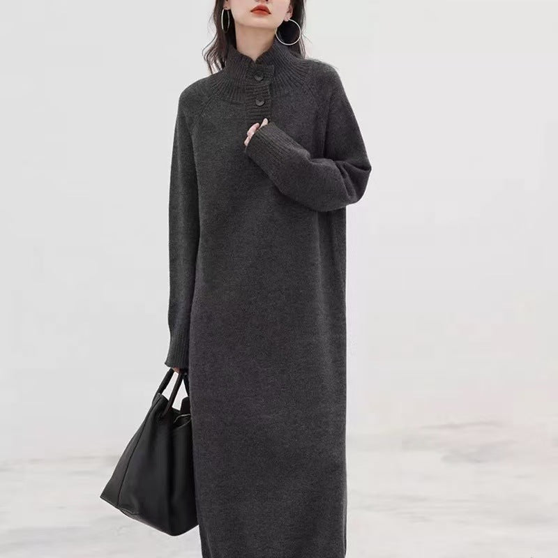 Damen Strickkleid mit Knopfverschluss und hohem Kragen