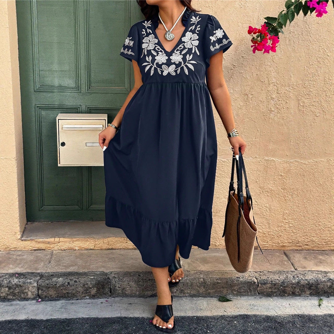 Damen Maxikleid mit floralem Stickdesign und voluminösem Rock R&B