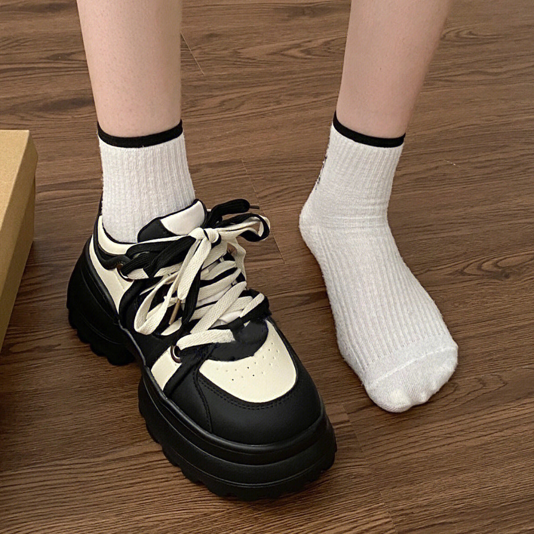 Damen Sportliche Chunky Sneakers mit rutschfester Laufsohle und atmungsaktivem Obermaterial R&B