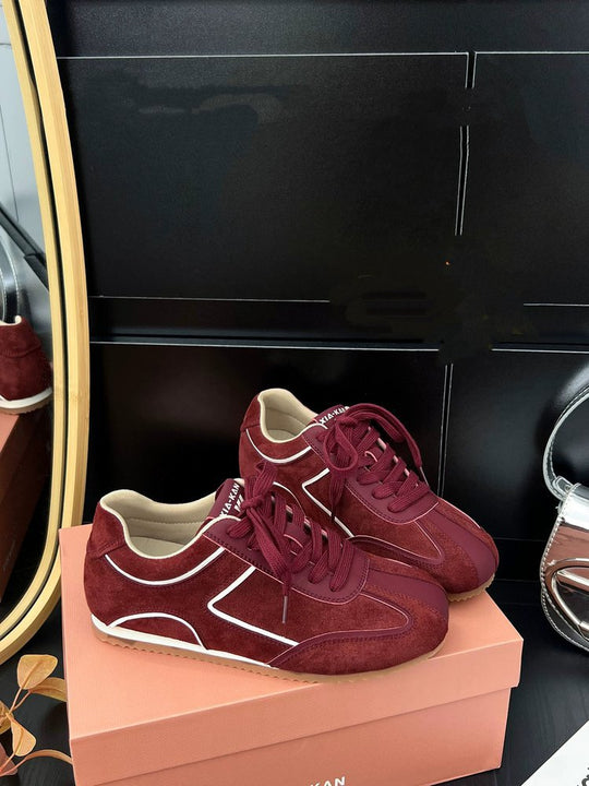 Damen Sneaker aus luxuriösem Wildleder mit sportlichem Design und atmungsaktiver Sohle R&B