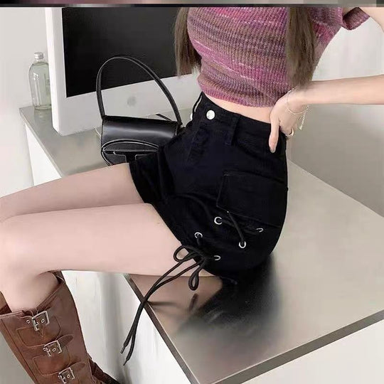 Damen High-Waist Shorts mit seitlichem Schnürdetail und praktischen Taschen