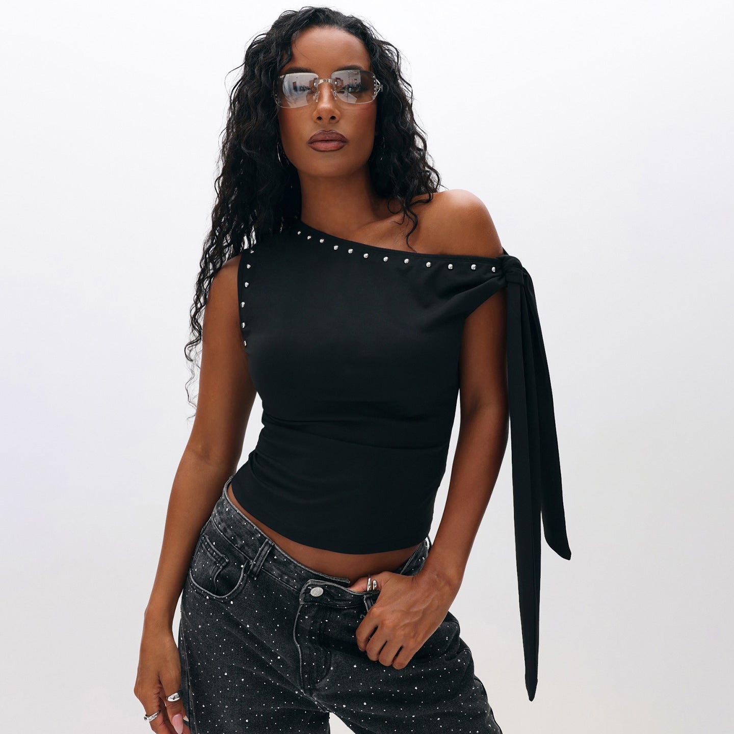 Damen Elegantes One-Shoulder Top mit dekorativen Steinen R&B