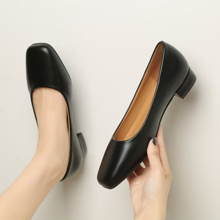 Damen klassische Ballerinas mit elegantem Quadratzehen-Design und leichtem Blockabsatz R&B