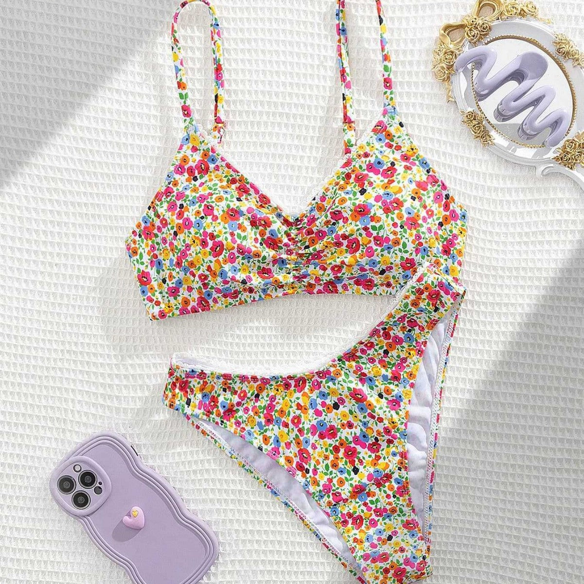 Damen Triangel-Bikini mit floralem Muster und feinen Details R&B
