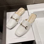 Damen elegante Mules aus weichem Leder mit modischem Metallakzent R&B