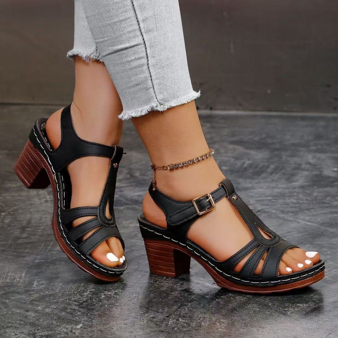 Damen modische T-Strap Sandalen mit Blockabsatz R&B