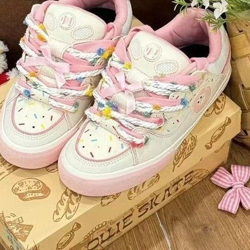 Damen Sneakers mit verspielten bunten Applikationen und komfortabler Dämpfung R&B