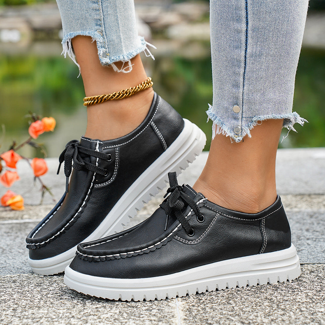 Damen Freizeit-Sneaker mit kunstlederner Optik und rutschfester Sohle R&B