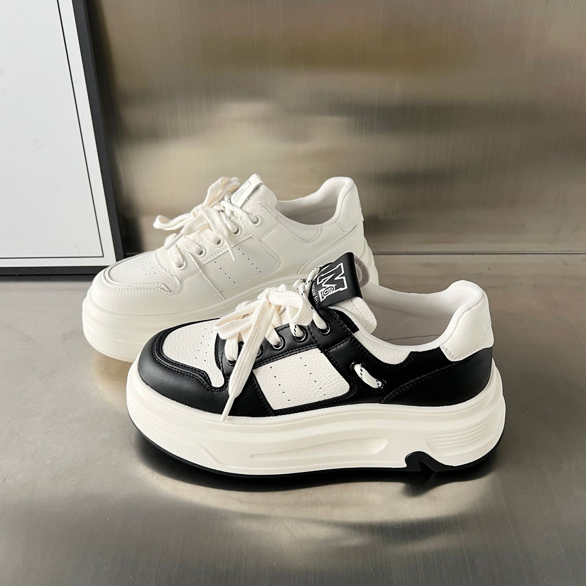 Damen Sportliche Chunky Sneakers mit atmungsaktivem Obermaterial und stabiler Sohle R&B