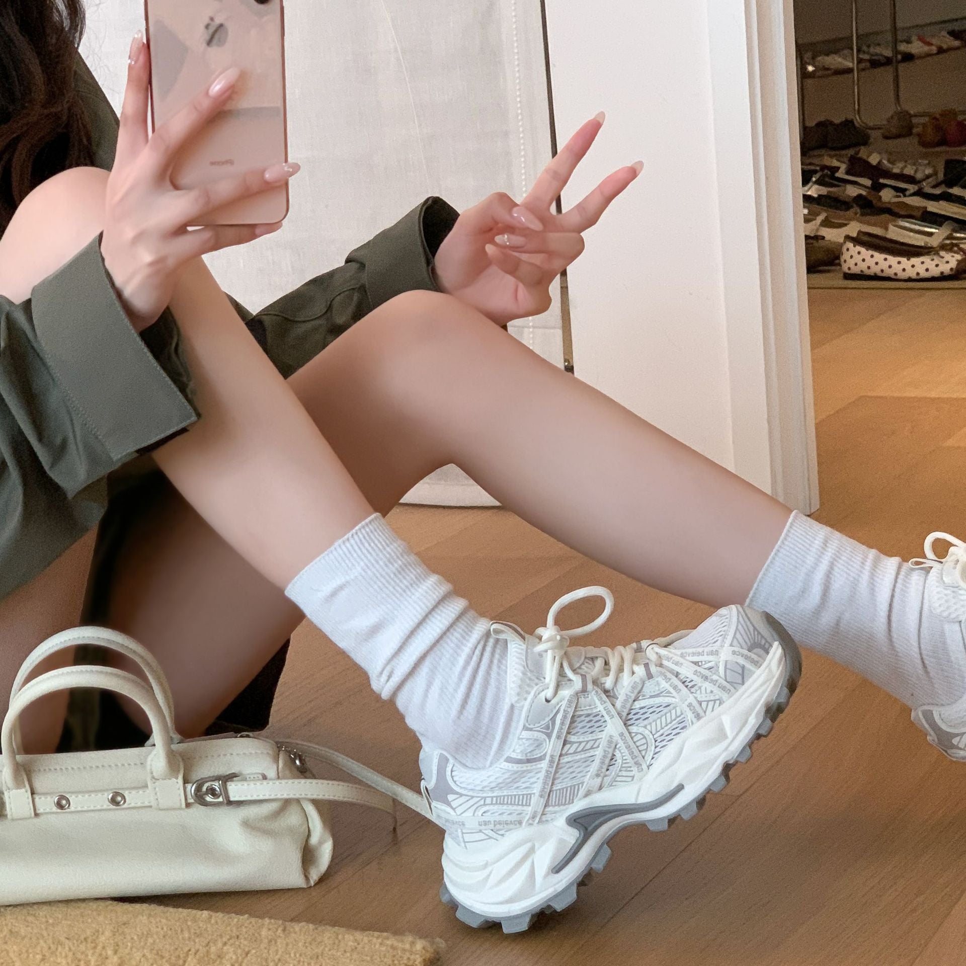 Damen Sportliche Sneakers im futuristischen Design mit herausragender Dämpfung