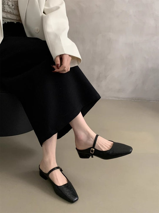 Damen elegante Slip-On Pantoletten mit verstellbarem Riemchen und komfortablem Fußbett R&B