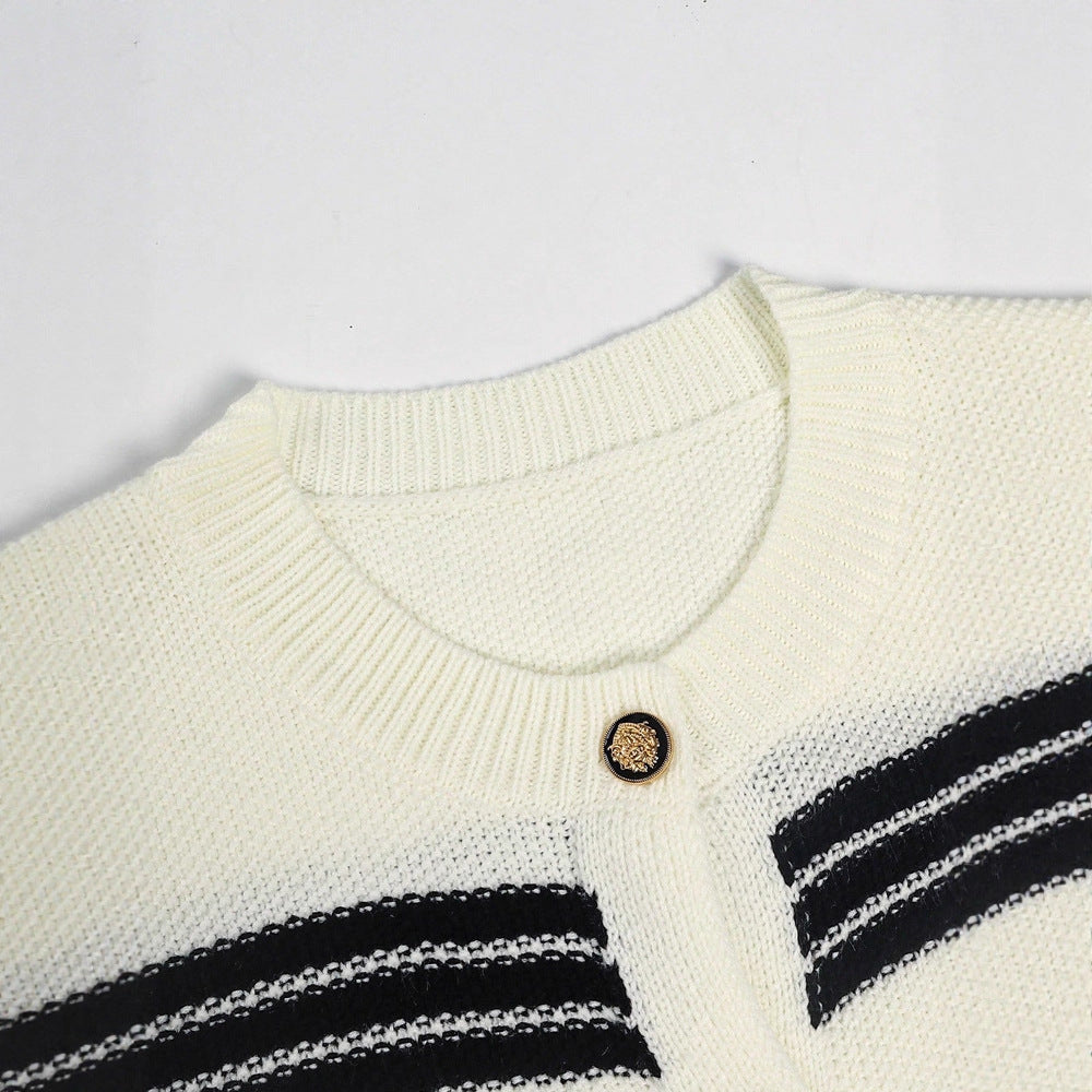 Strickjacke Damen ärmellos mit Knopfleiste und Streifen