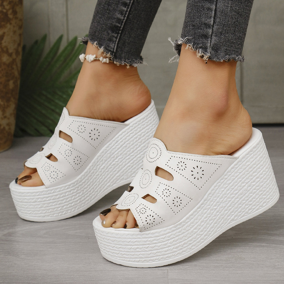 Damen Wedge-Pantoletten mit luftiger Lochstruktur und bequemer Fußbettung R&B