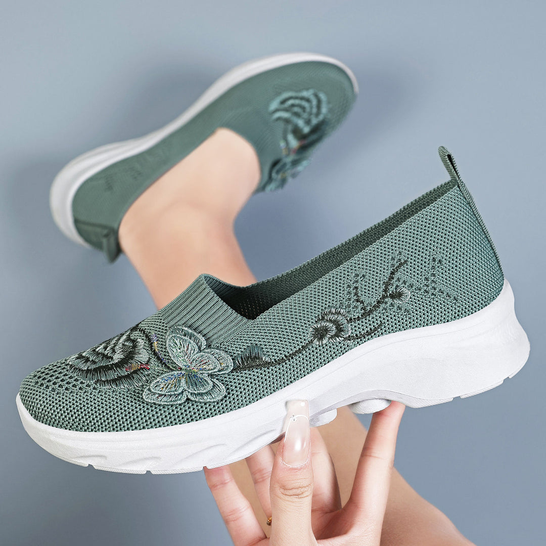 Damen Slip-On Sneakers mit floralem Stickdesign und rutschfester Sohle R&B