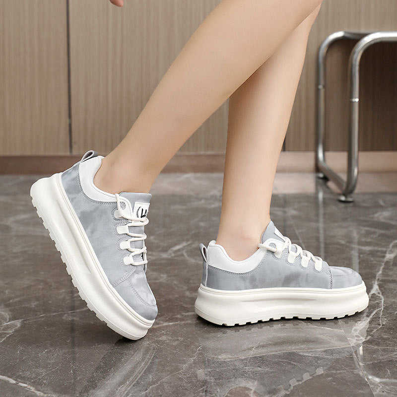 Damen Komfort-Sneaker mit dämpfendem Sohlenprofil und atmungsaktiver Obermaterialstruktur R&B