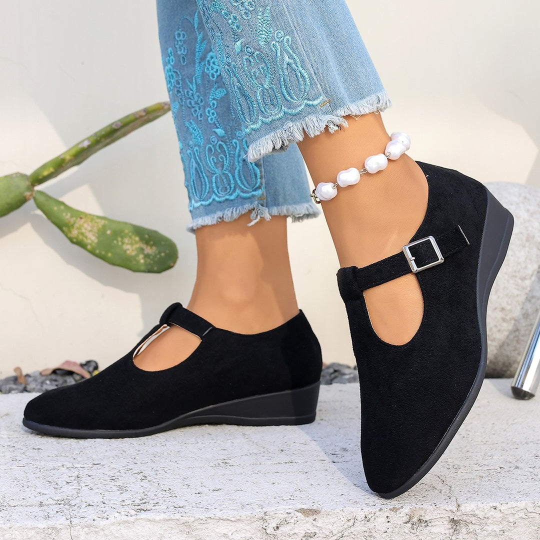 Damen Halbschuhe mit elegantem Riemendesign R&B
