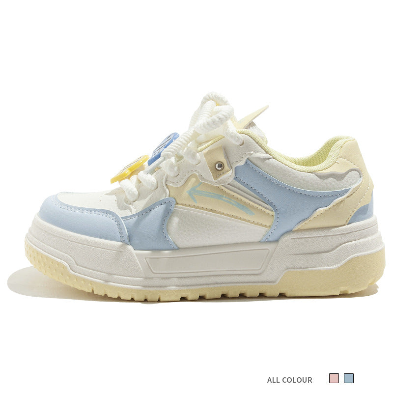 Damen Sportliche Plattform Sneakers mit atmungsaktiver Oberfläche und einzigartigem Design