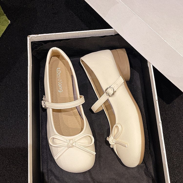 Damen Ballerinas mit zierlichem Schleifenakzent und verstellbarem Riemen