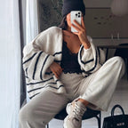 Damen Oversize Strickjacke mit gestreiftem Design und voluminösen Ärmeln R&B