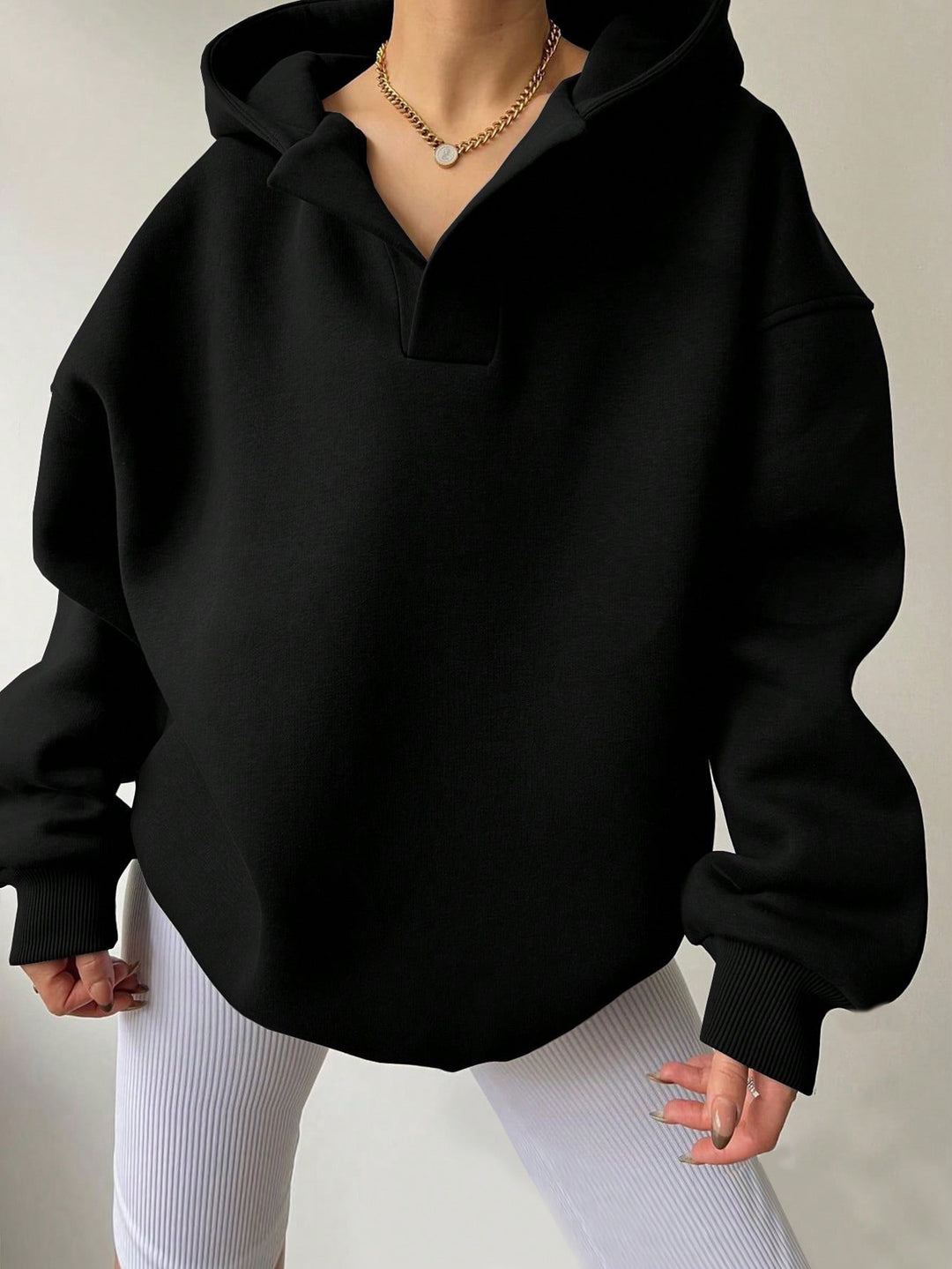 Damen Oversized Kapuzenpullover mit modischem Schnitt und legerem Look R&B
