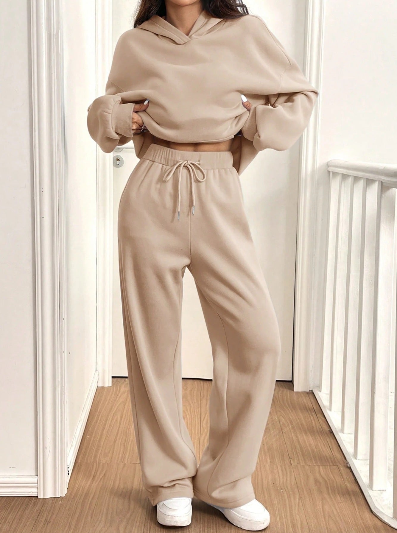 Damen Sweat-Set mit lässigem Schnitt und hohem Kragen R&B