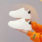 Damen Sneaker mit bequemer dämpfender Sohle und stylischem Design R&B