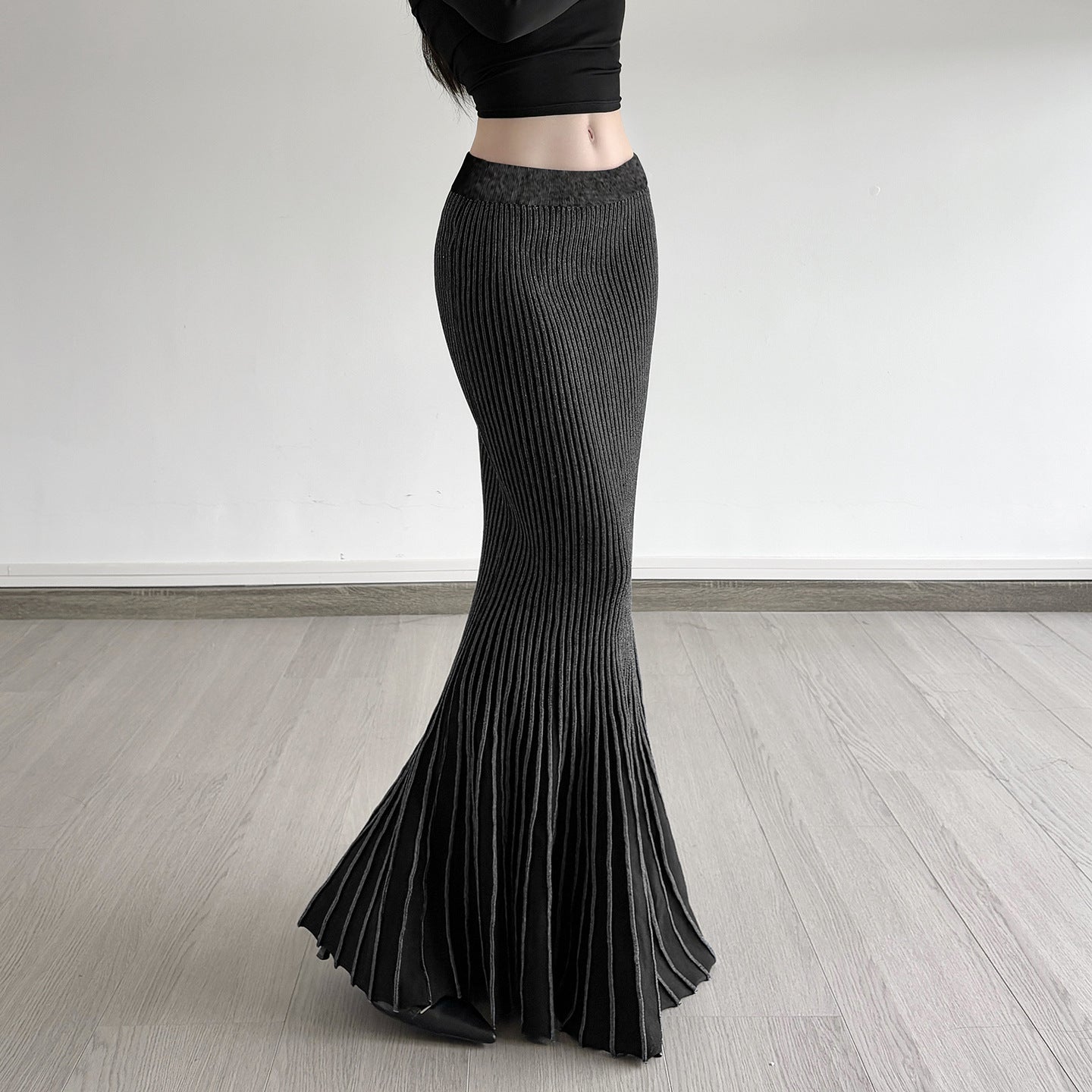 Damen Maxirock mit eleganter Rippenstruktur und modischem Glockenlauf R&B