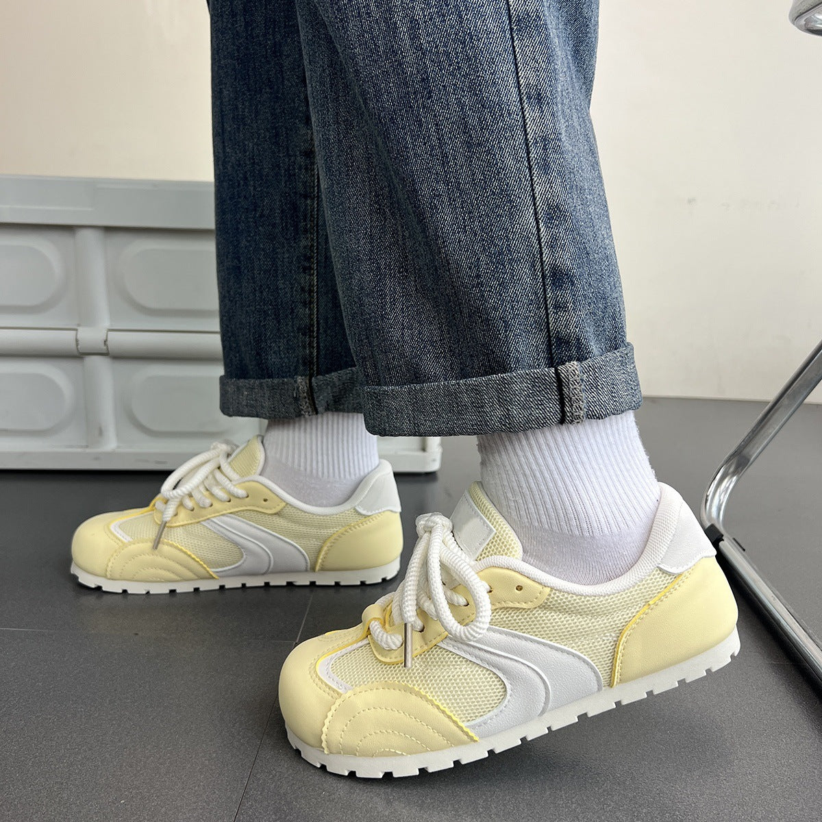 Damen Sportliche Sneakers mit atmungsaktivem Mesh-Obermaterial und flexiblem Sohlenprofil R&B