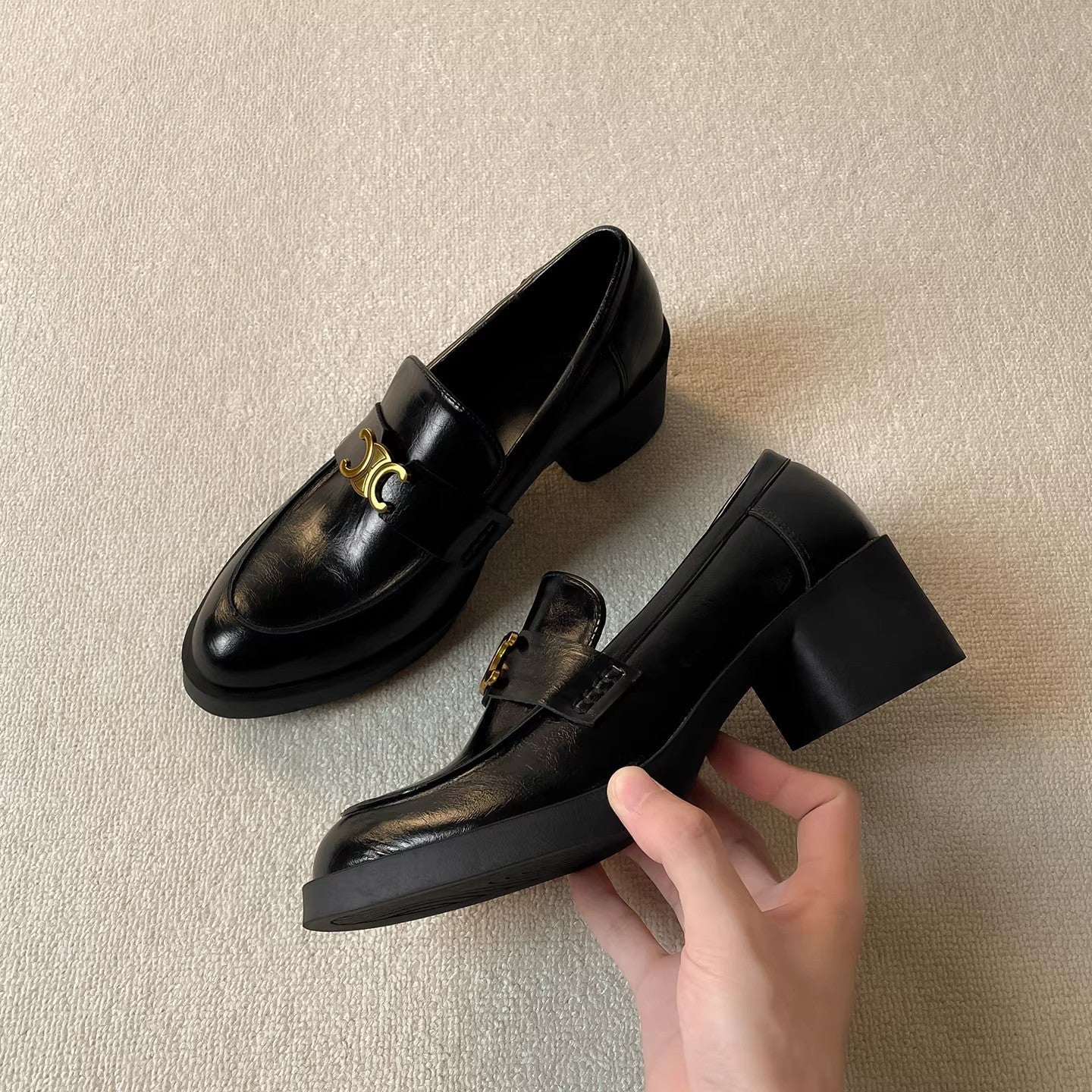 Damen modische Loafers mit elegantem Blockabsatz und dekorativem Schnallenakzent R&B