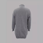 Damen Modisches Strickkleid mit hohem Kragen und oversize Schnitt R&B