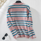 R&B | Gestreifter Strickpullover Mit Modernem Stil