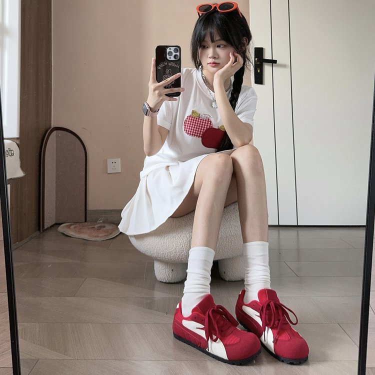 Damen sportliche Sneakers mit atmungsaktiver Oberflächenstruktur und rutschfester Sohle R&B