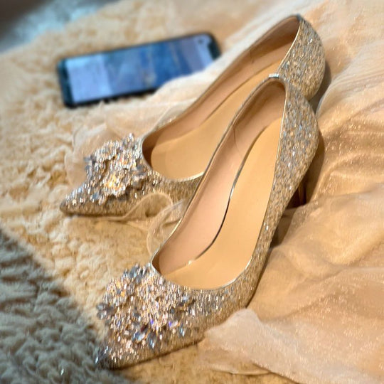 Damen Glänzende Stilettos mit Ziersteinverzierung R&B