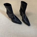 Damen Stiefeletten mit spitz zulaufendem Design und elegantem Blockabsatz