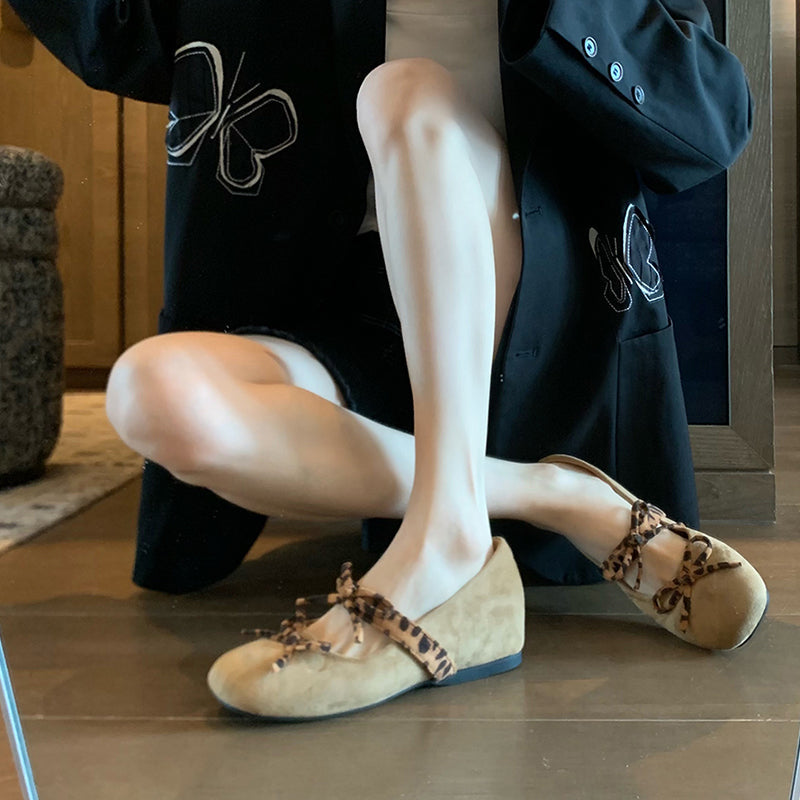 Damen elegante Mokassins mit dekorativen Schnürdetails R&B