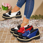 Damen Elegante Schnürschuhe mit hochglänzendem Obermaterial und modischem Kontrast