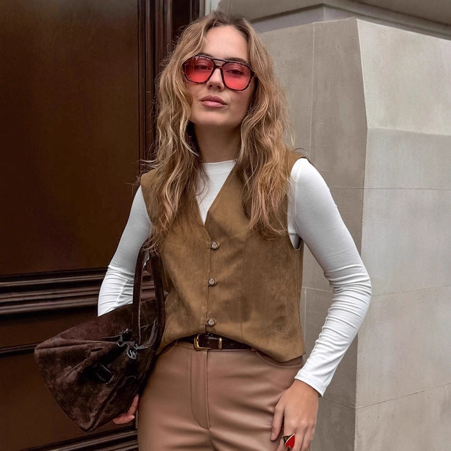 Damen Modische Wildlederweste mit eleganten Knopfdetails R&B